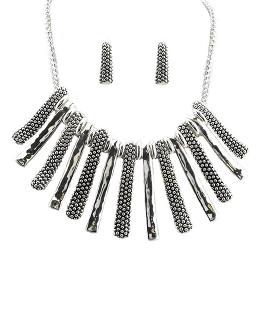 Tribal Tailored Look Necklace Set