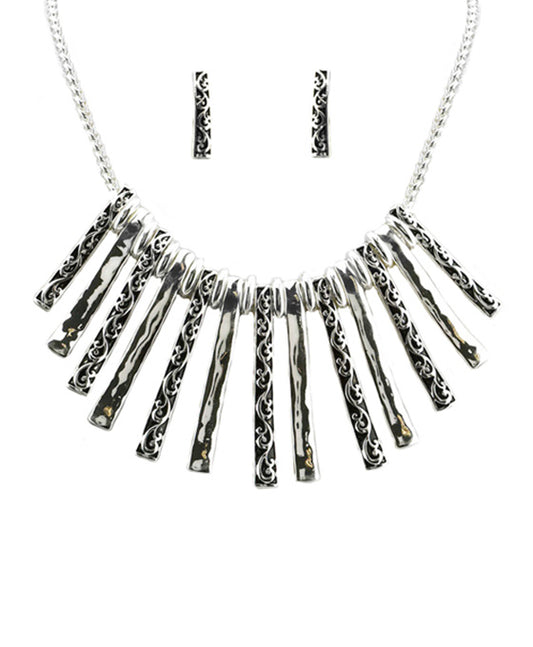 Tribal Tailored Look Necklace Set