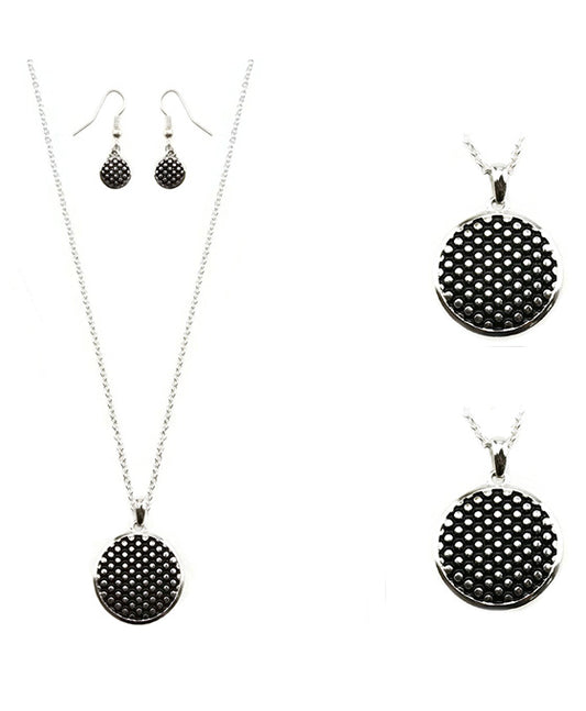 Tailored Look Necklace Set