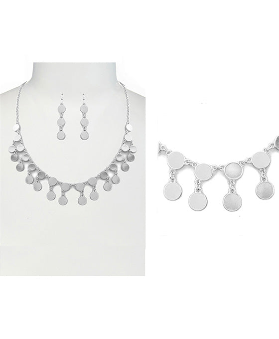 Metal Work Design Necklace Set