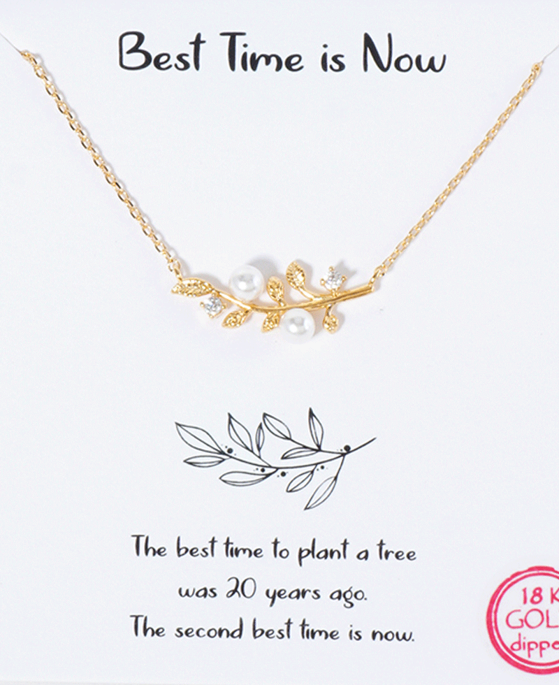 Leaf w/ Pearl Necklace