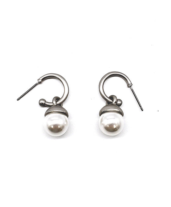 10mm Pearl Earring