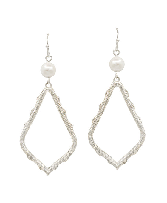 Fresh Water Pearl & Diamond Shape Metal Earring