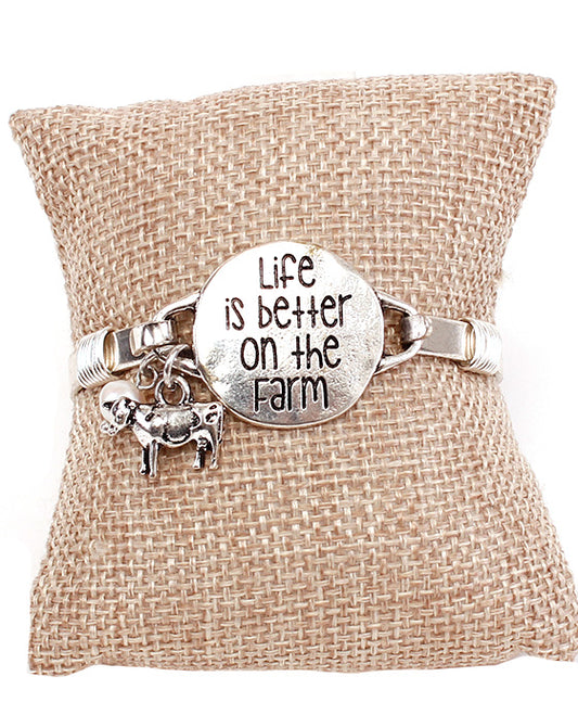 BETTER ON THE FARM Wire Bracelet