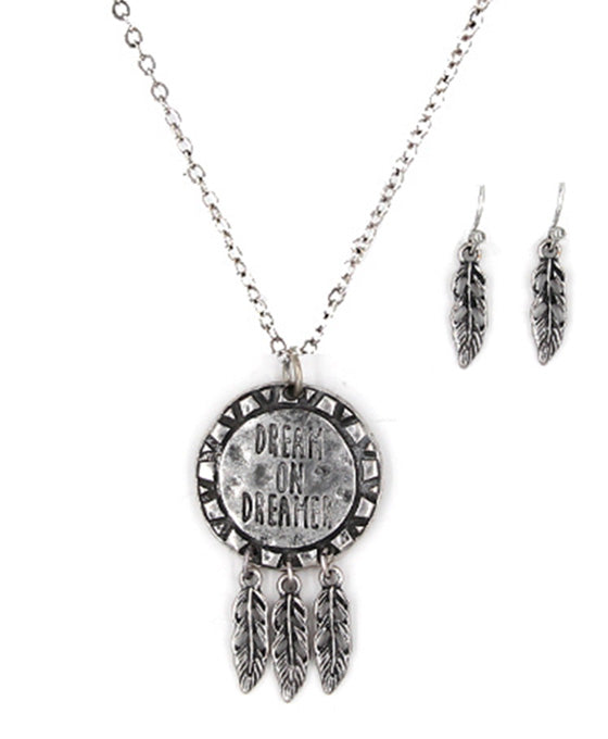 DREAM ON DREAMER Necklace Set