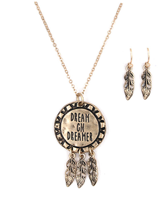 DREAM ON DREAMER Necklace Set