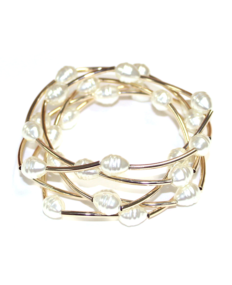 Pipe Linked Pearl Bracelet